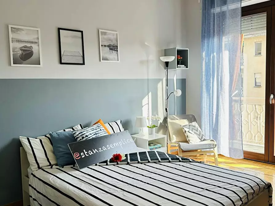 Immagine 1 di Camera in affitto  in Via Piobesi a Torino