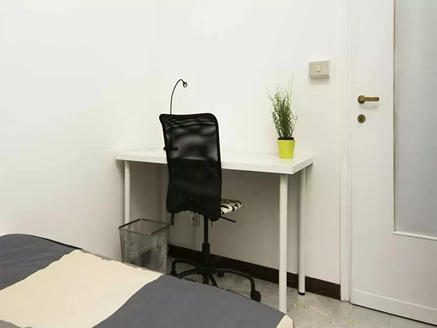 Immagine 6 di Camera in affitto  in Via Salvatore Barzilai a Milano