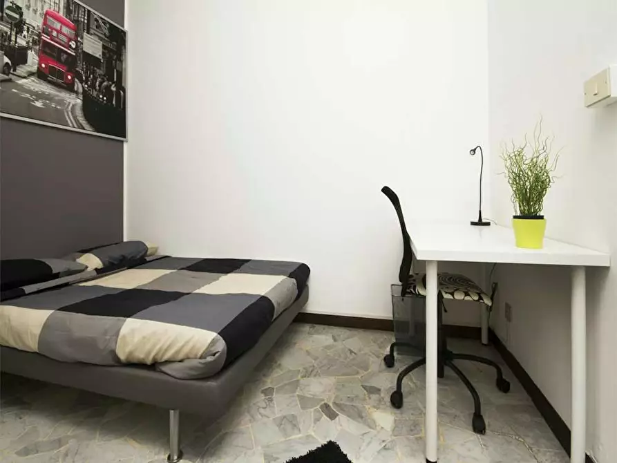 Immagine 3 di Camera in affitto  in Via Salvatore Barzilai a Milano