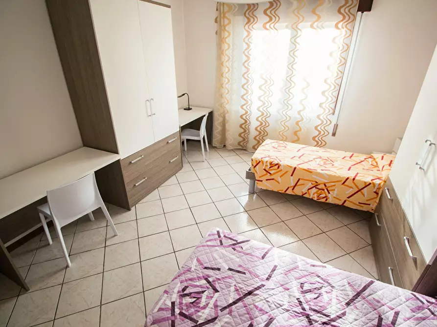 Immagine 5 di Camera condivisa in affitto  in Via Vincenzo Bellini a Venezia