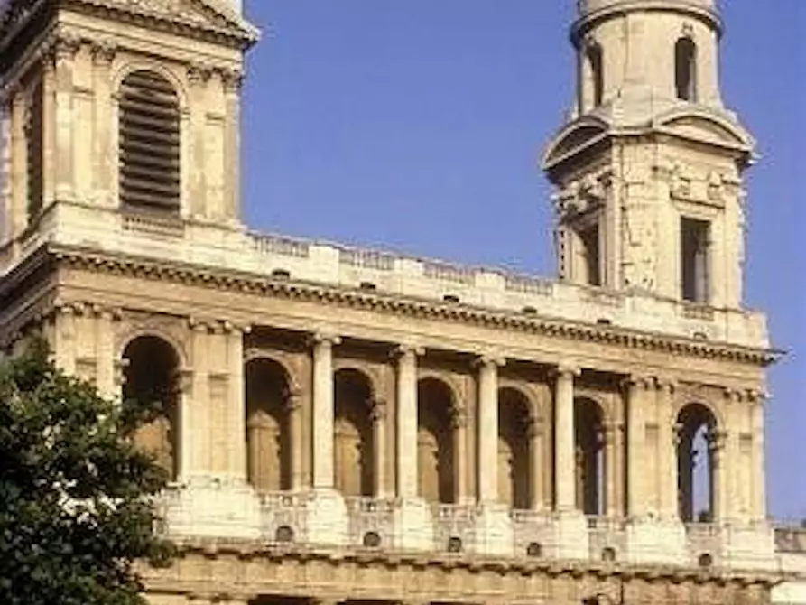Immagine 2 di Appartamento in affitto  in Rue Saint-Sulpice a Paris 06
