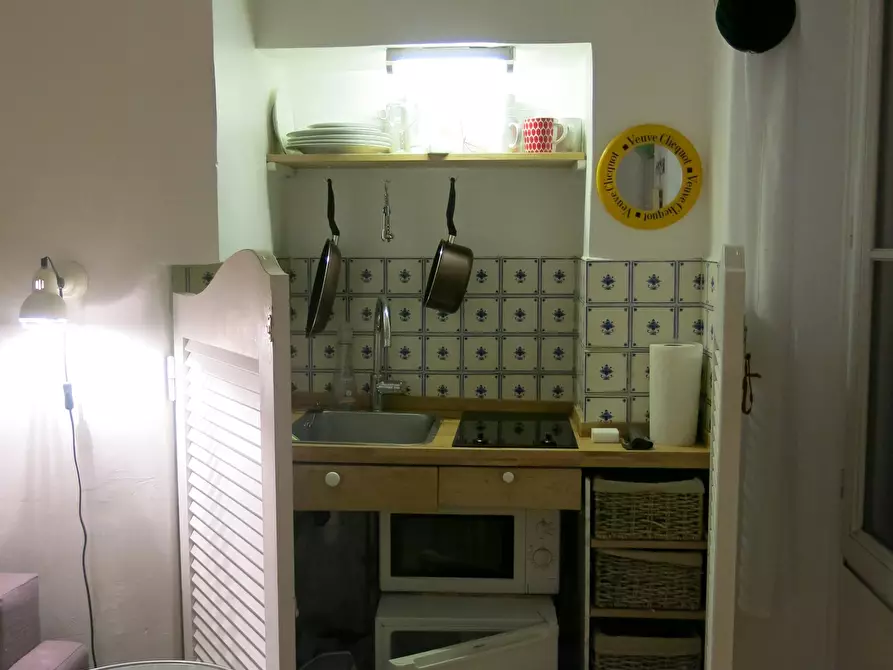 Immagine 4 di Appartamento in affitto  in Rue Saint-Sulpice a Paris 06