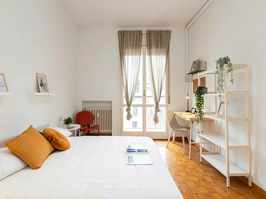 Immagine 10 di Camera in affitto  in Via Carlo Pisacane a Milano