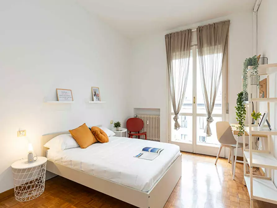 Immagine 2 di Camera in affitto  in Via Carlo Pisacane a Milano