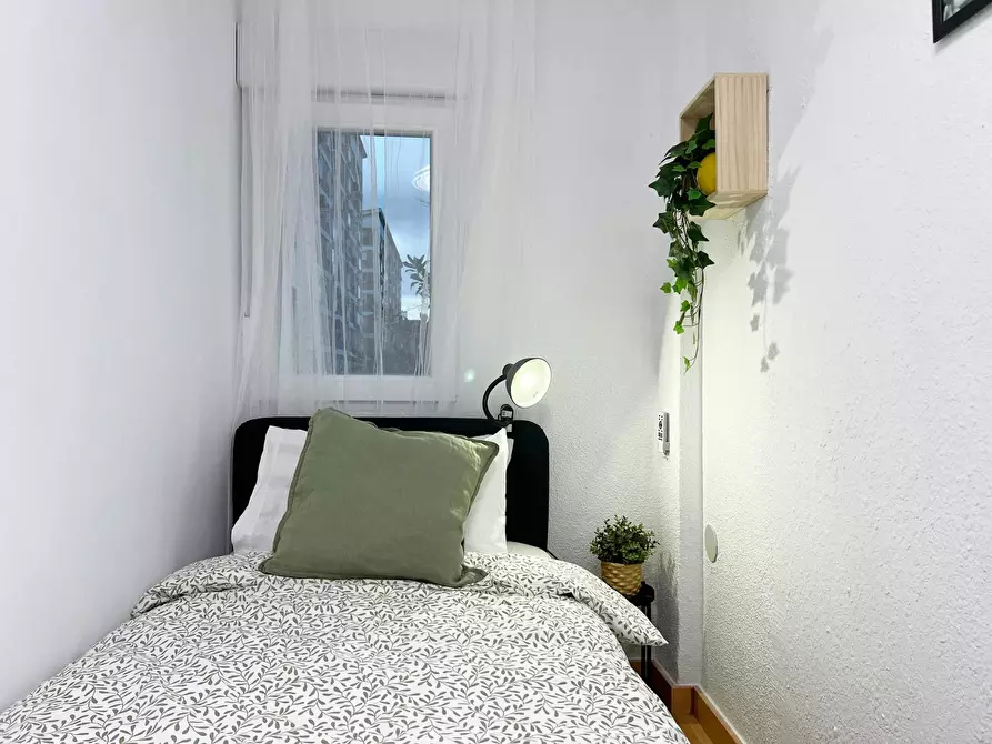 Immagine 4 di Camera in affitto  in Calle de Elfo a Madrid
