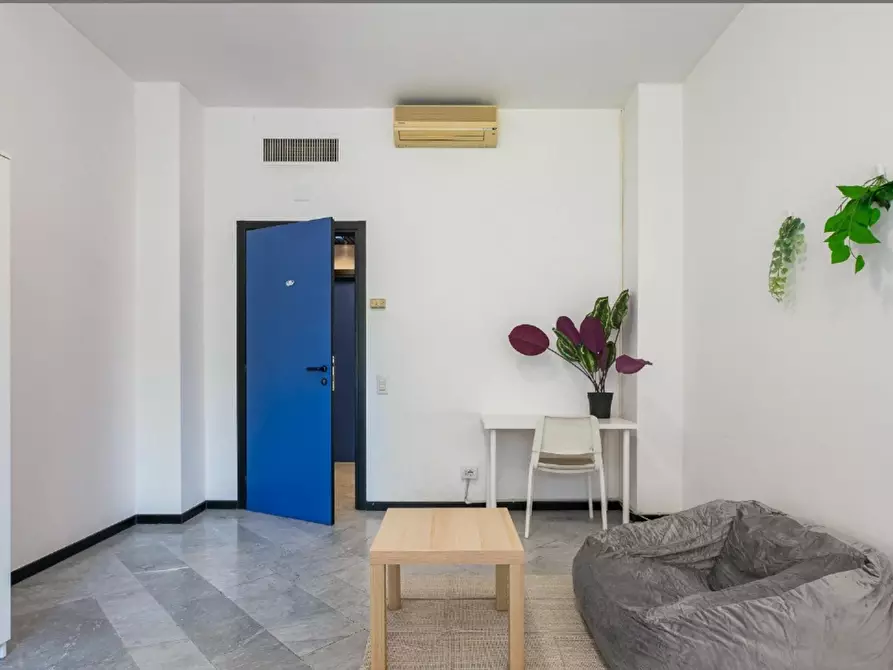 Immagine 9 di Camera in affitto  in Via Palmanova a Milano