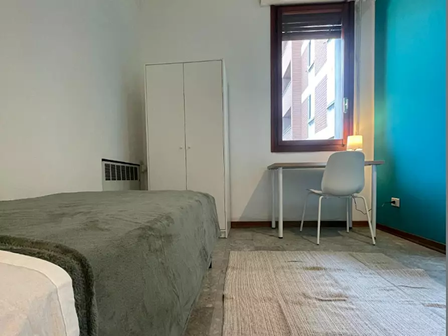 Immagine 1 di Camera in affitto  in Viale Giuseppe Barilli Quirico Filopanti a Bologna