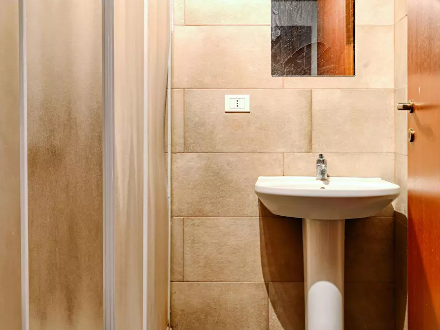 Immagine 6 di Camera in affitto  in Viale Giuseppe Barilli Quirico Filopanti a Bologna