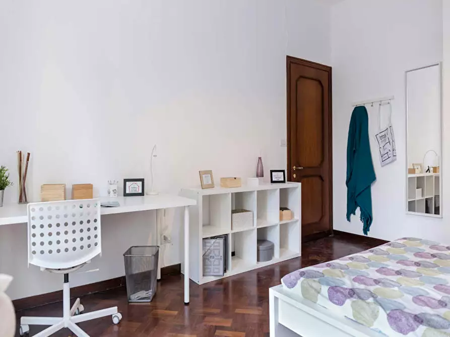 Immagine 2 di Camera in affitto  in Viale Giovanni Vicini a Bologna