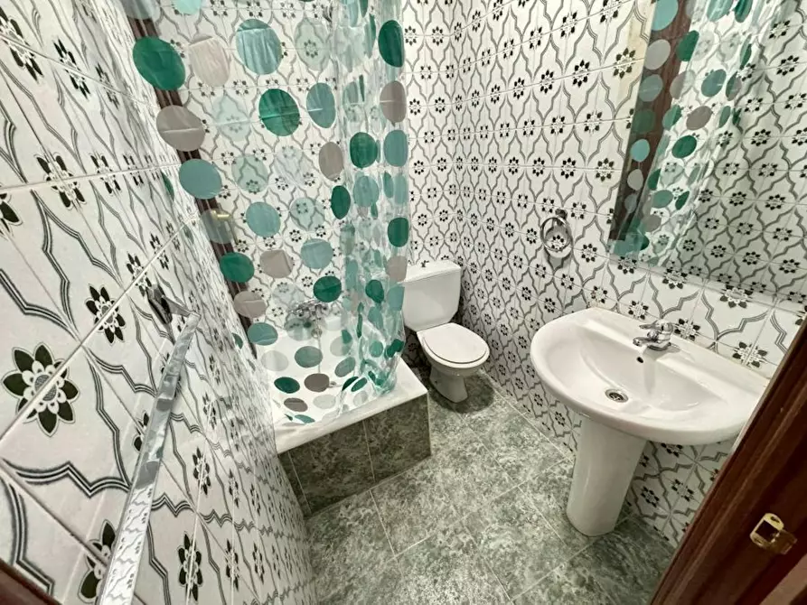 Immagine 5 di Camera in affitto  in Calixto Leguina Kalea a Bilbao