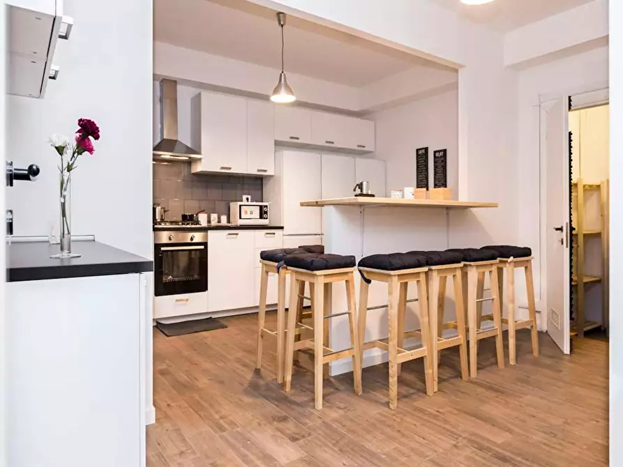 Immagine 10 di Camera in affitto  in Via Antonio Canova a Milano