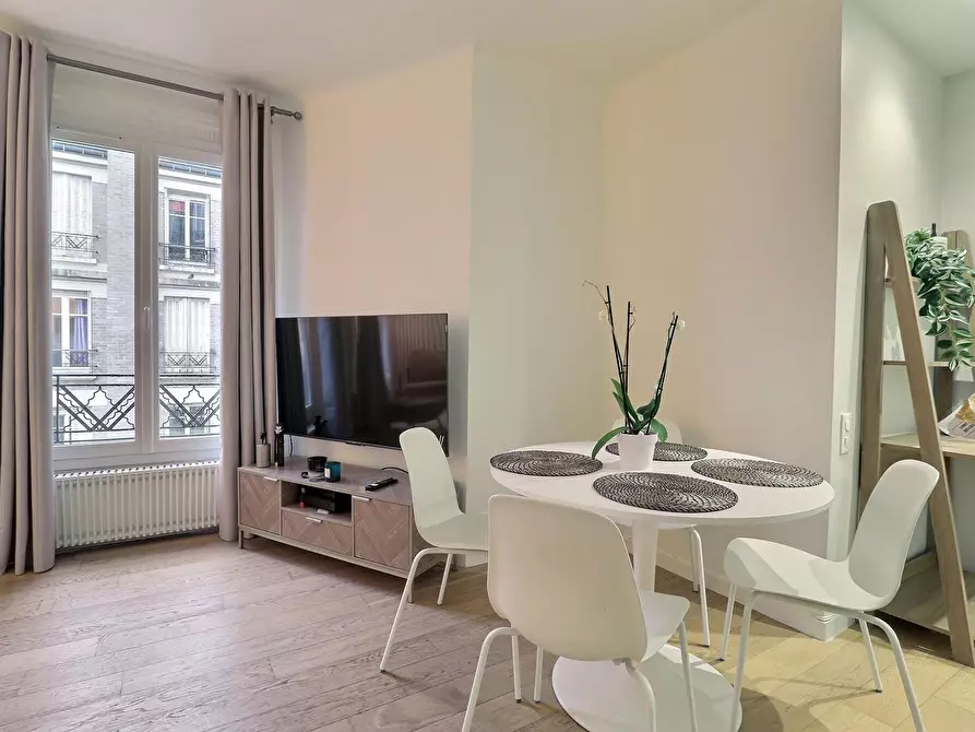 Immagine 10 di Appartamento in affitto  in Rue Olivier de Serres a Paris