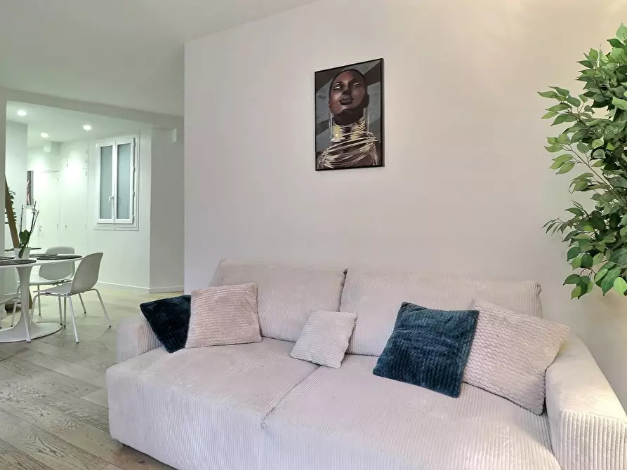 Immagine 6 di Appartamento in affitto  in Rue Olivier de Serres a Paris