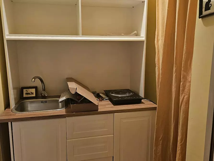 Immagine 2 di Camera in affitto  in Via Claudio Achillini a Roma