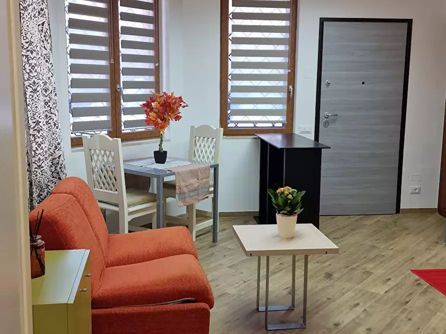 Immagine 1 di Appartamento in affitto  in Via Francesco de Pinedo a Ciampino