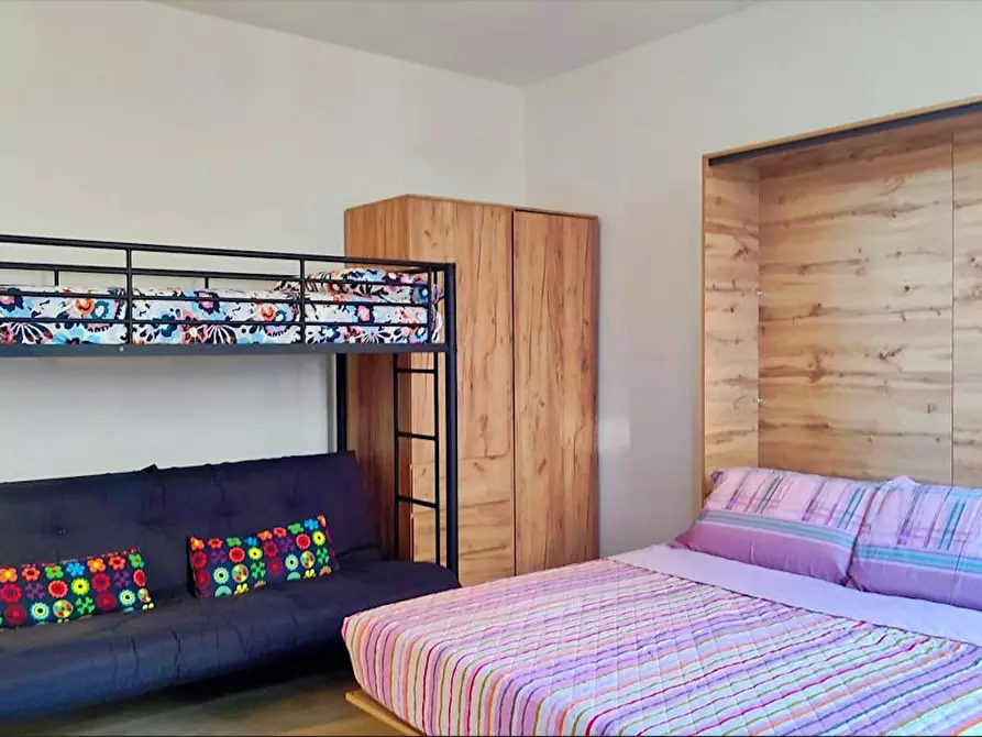 Immagine 5 di Appartamento in affitto  in Via Cadore a Milano