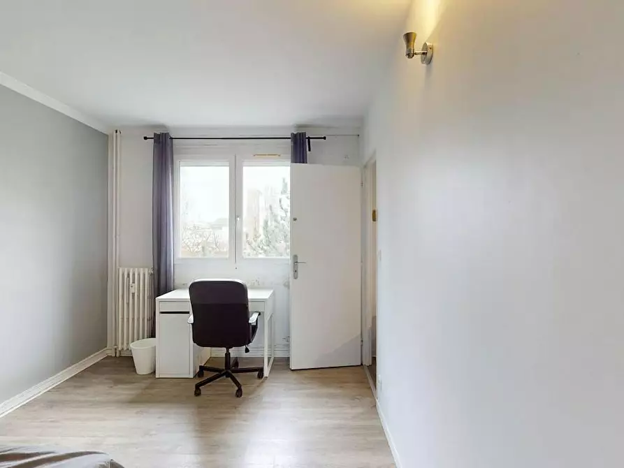 Immagine 4 di Camera in affitto  in Rue Brisout de Barneville a Rouen