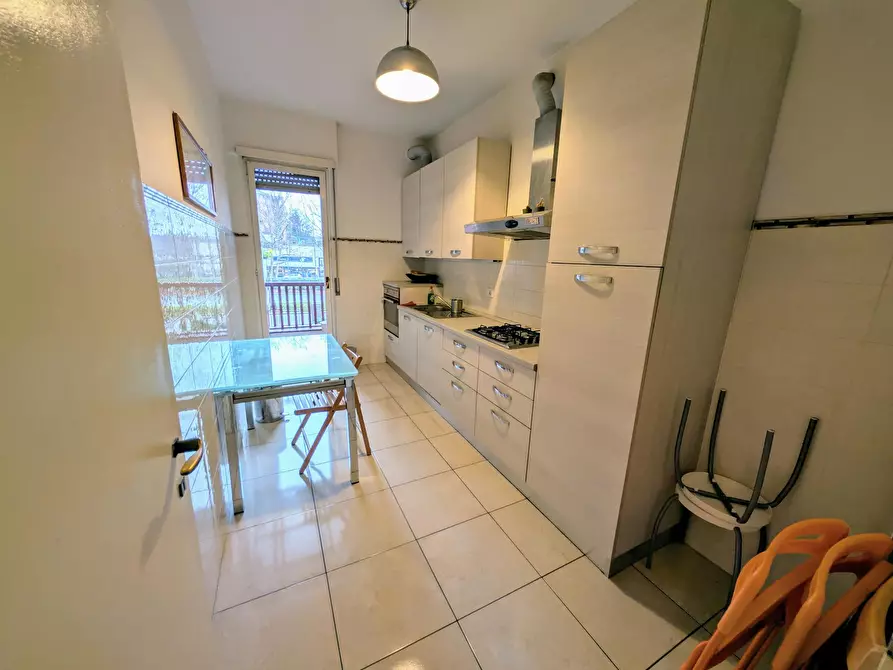 Immagine 10 di Camera in affitto  in Via Guido Guarini Matteucci a Milano