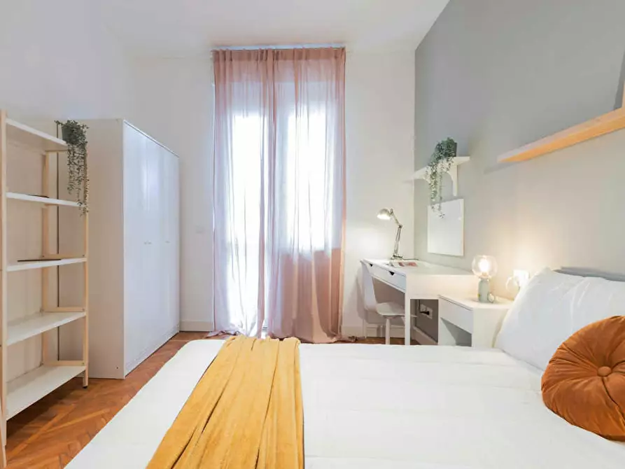 Immagine 3 di Camera in affitto  in Piazza Carducci a Torino