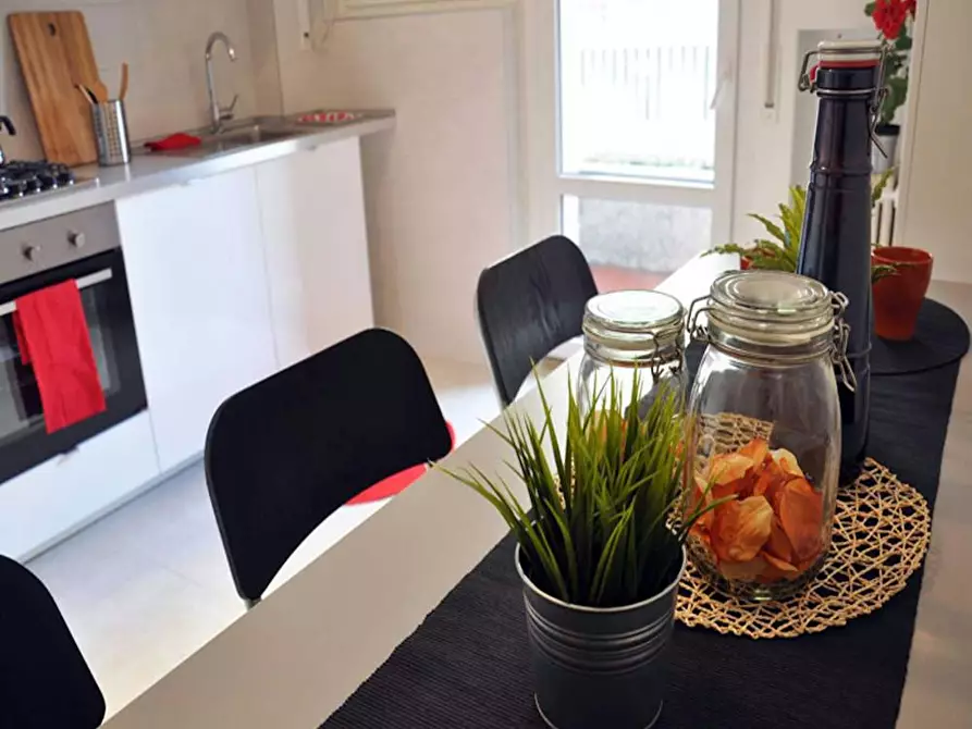 Immagine 9 di Camera in affitto  in Via Plinio a Milano