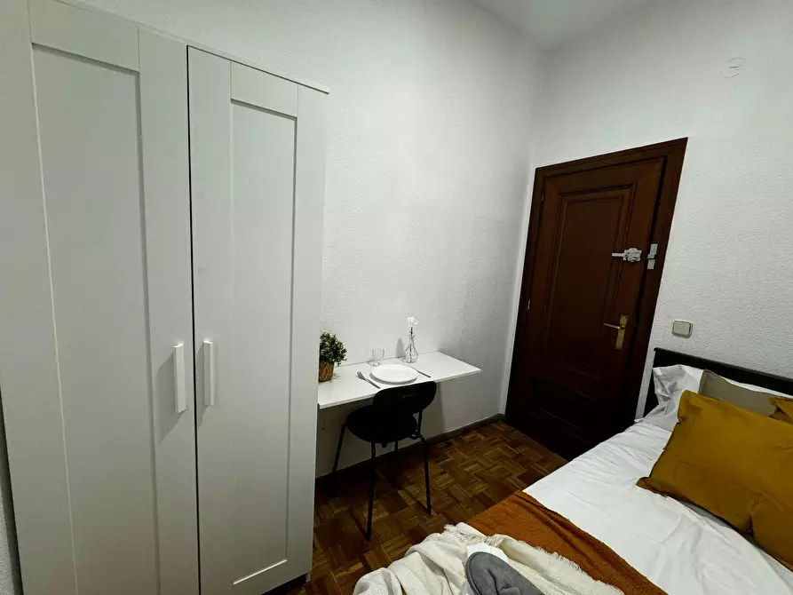 Immagine 6 di Camera in affitto  in Calle de Lérida a Madrid