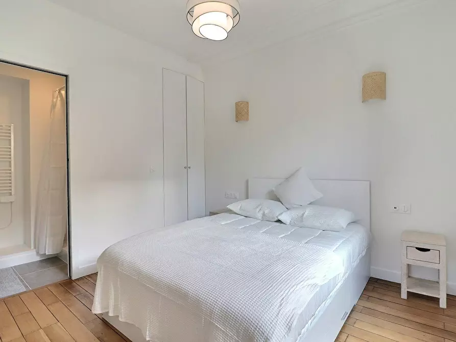 Immagine 1 di Appartamento in affitto  in Rue Blomet a Paris