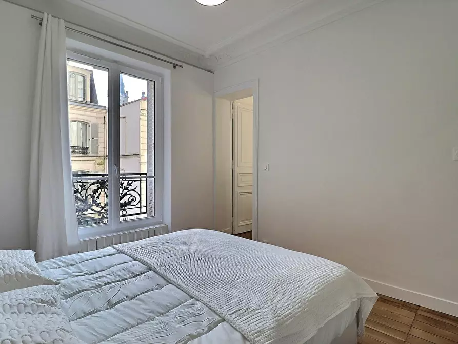 Immagine 10 di Appartamento in affitto  in Rue Blomet a Paris