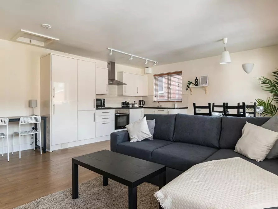 Immagine 2 di Appartamento in affitto  in Maunsell Park a Crawley