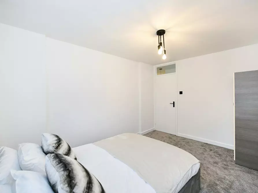 Immagine 5 di Appartamento in affitto  in Sunbury Cross Roundabout a Staines