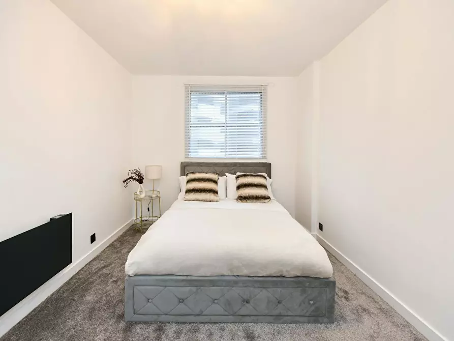 Immagine 2 di Appartamento in affitto  in Sunbury Cross Roundabout a Staines