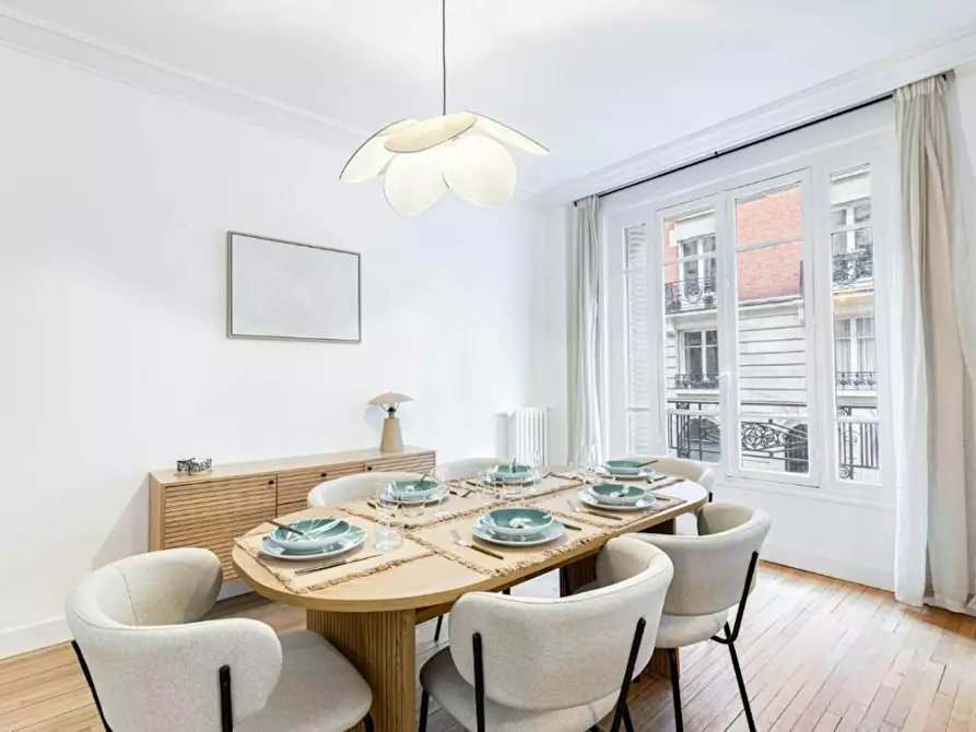 Immagine 8 di Appartamento in affitto  in Rue du Général Delestraint a Paris 16