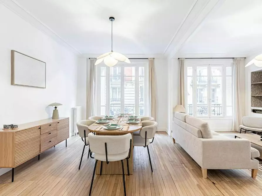 Immagine 9 di Appartamento in affitto  in Rue du Général Delestraint a Paris 16