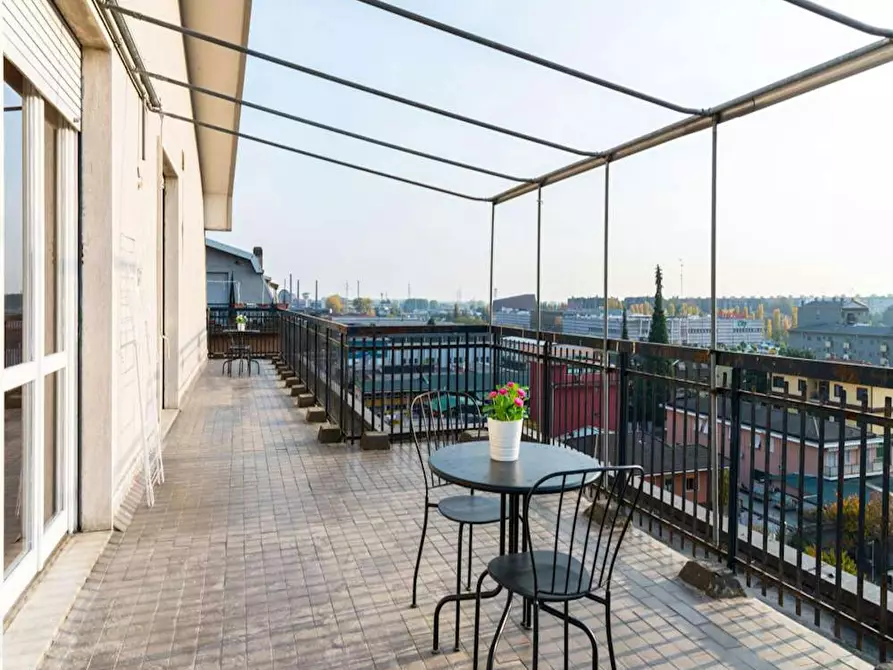 Immagine 2 di Camera in affitto  in Via delle Acacie a Buccinasco