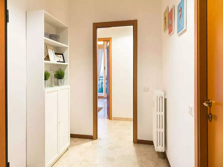 Immagine 9 di Camera in affitto  in Via delle Acacie a Buccinasco