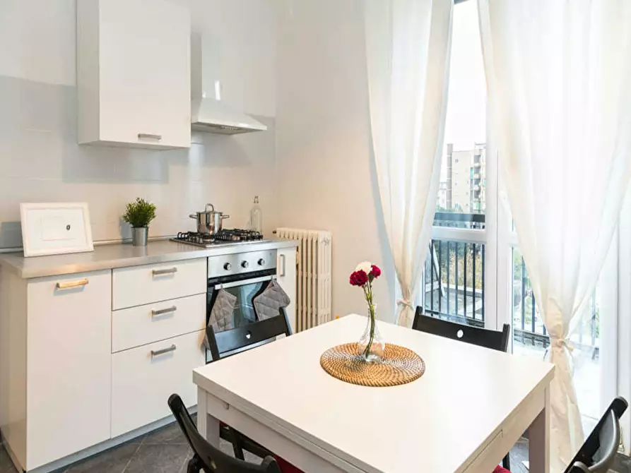 Immagine 5 di Camera in affitto  in Via delle Acacie a Buccinasco