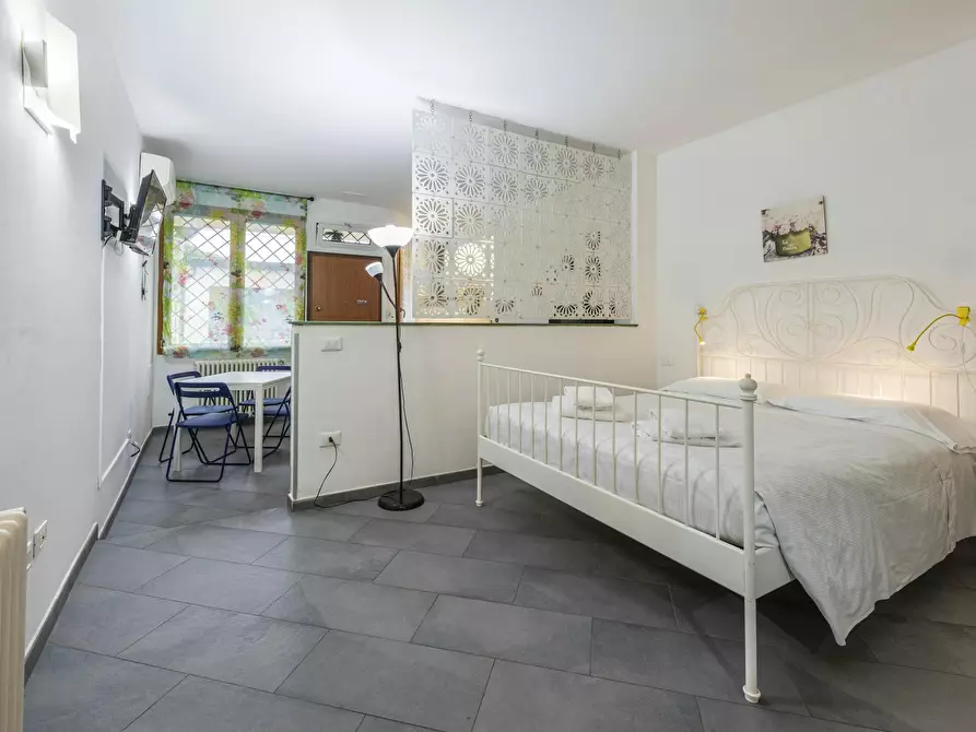 Immagine 9 di Appartamento in affitto  in Via Reginaldo Giuliani a Firenze