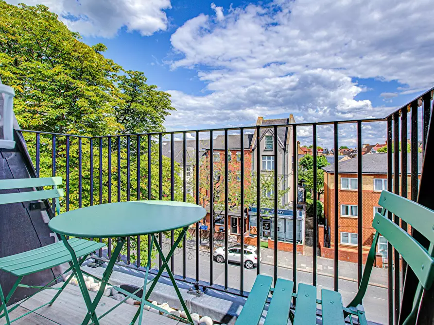 Immagine 6 di Appartamento in affitto  in Horn Lane a Ealing