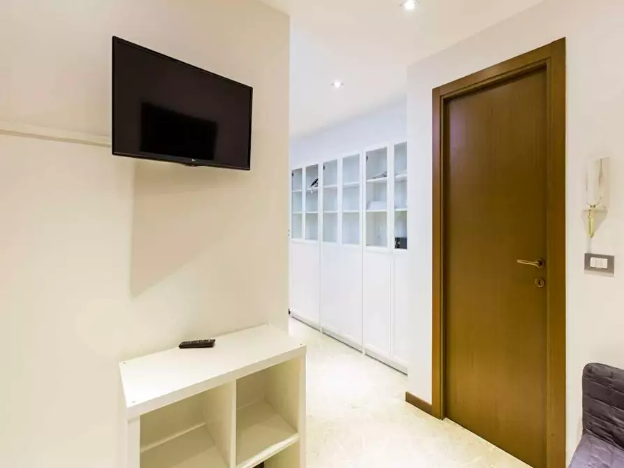 Immagine 10 di Camera in affitto  in Via dei Mandorli a Buccinasco