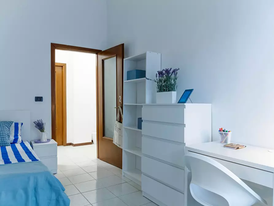 Immagine 5 di Camera in affitto  in Via Romolo Gessi a Torino