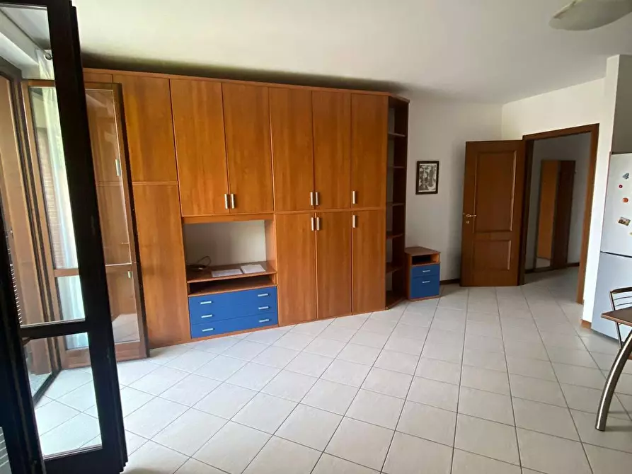 Immagine 3 di Appartamento in affitto  in Via Carpiano a Lonate Pozzolo