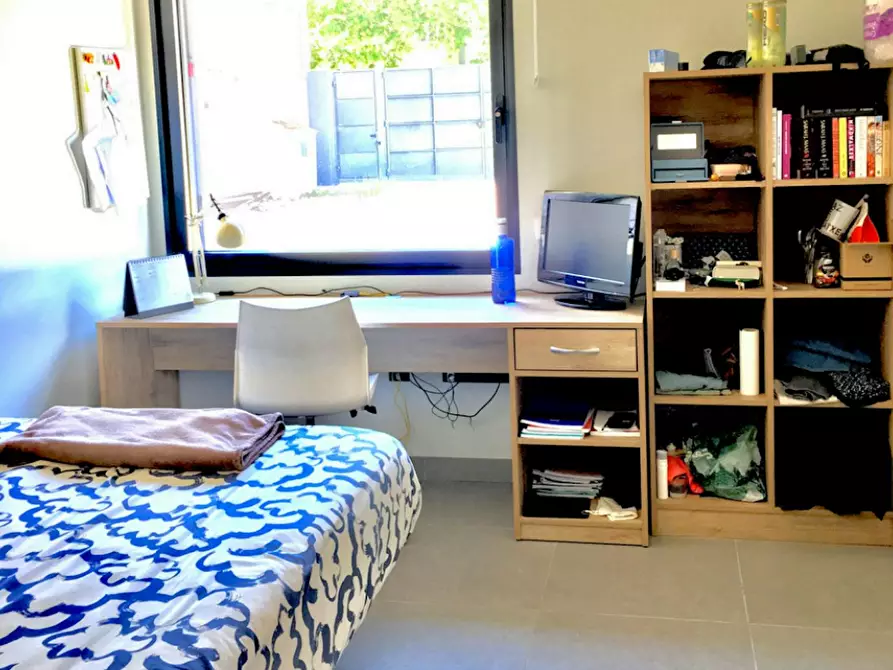 Immagine 3 di Camera in affitto  in Avenida de Filiberto Villalobos a Salamanca