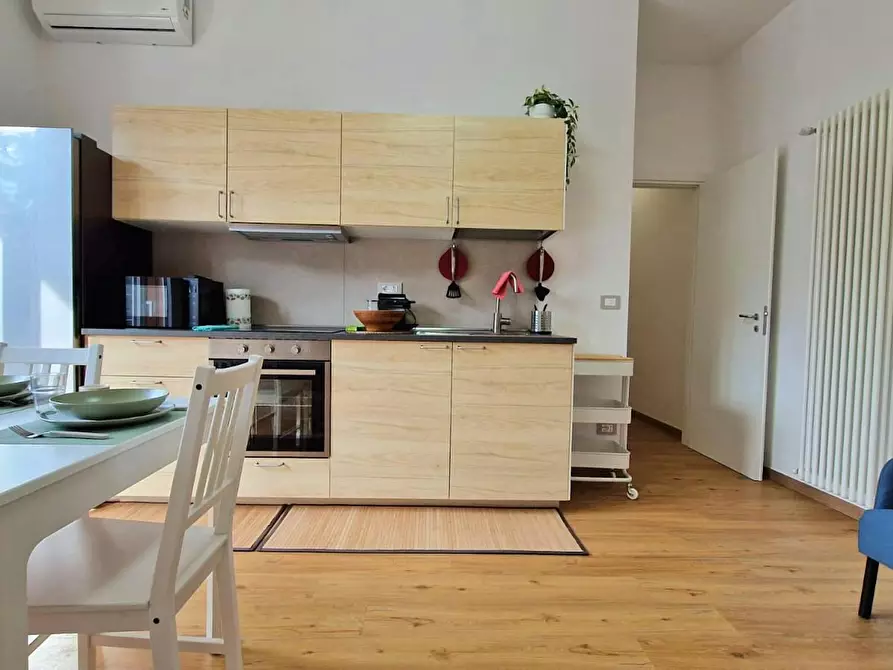 Immagine 9 di Camera in affitto  in Via Toscana a Bologna