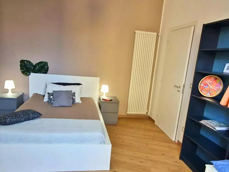 Immagine 3 di Camera in affitto  in Via Toscana a Bologna