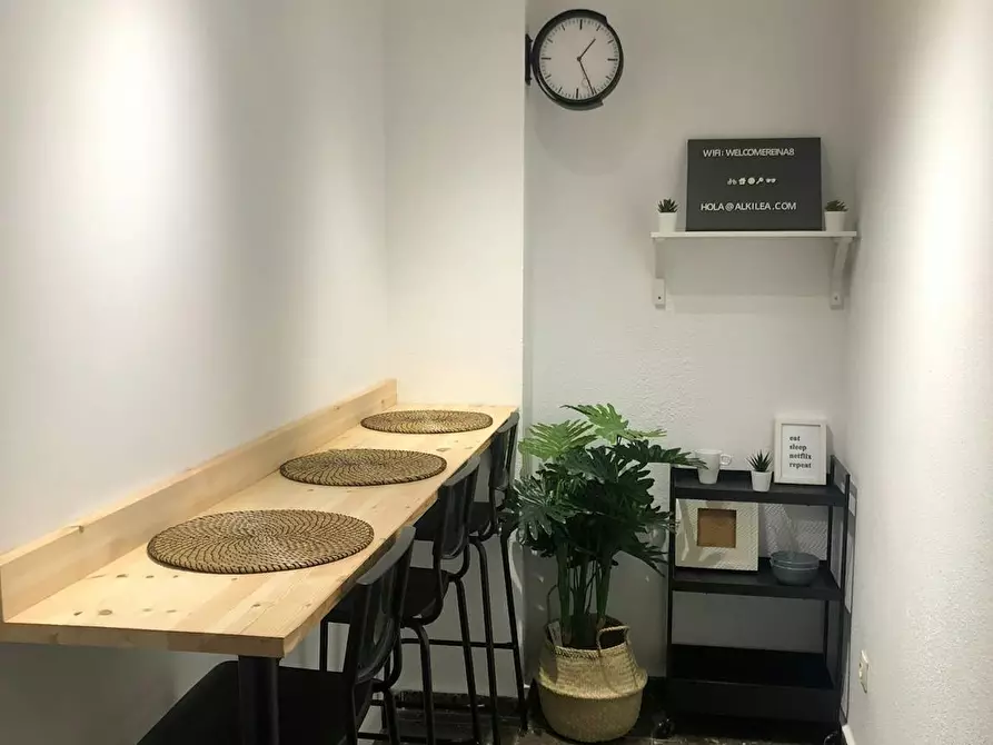 Immagine 10 di Camera in affitto  in Carrer de la Reina Na Maria a Valencia
