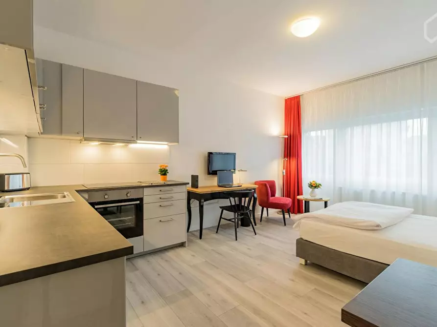 Immagine 4 di Appartamento in affitto  in Jenaer Straße a Berlin