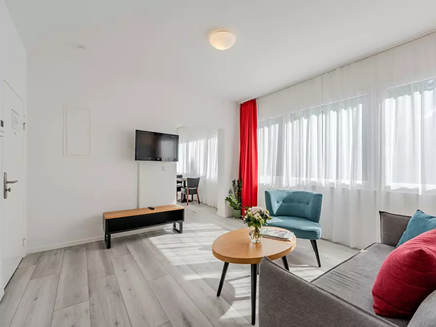 Immagine 8 di Appartamento in affitto  in Jenaer Straße a Berlin