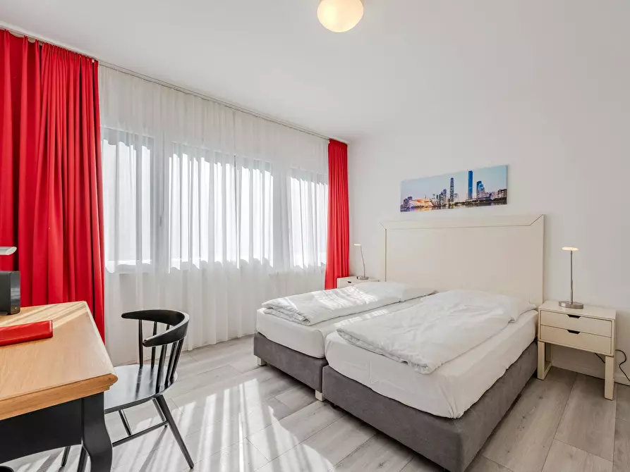 Immagine 4 di Appartamento in affitto  in Jenaer Straße a Berlin