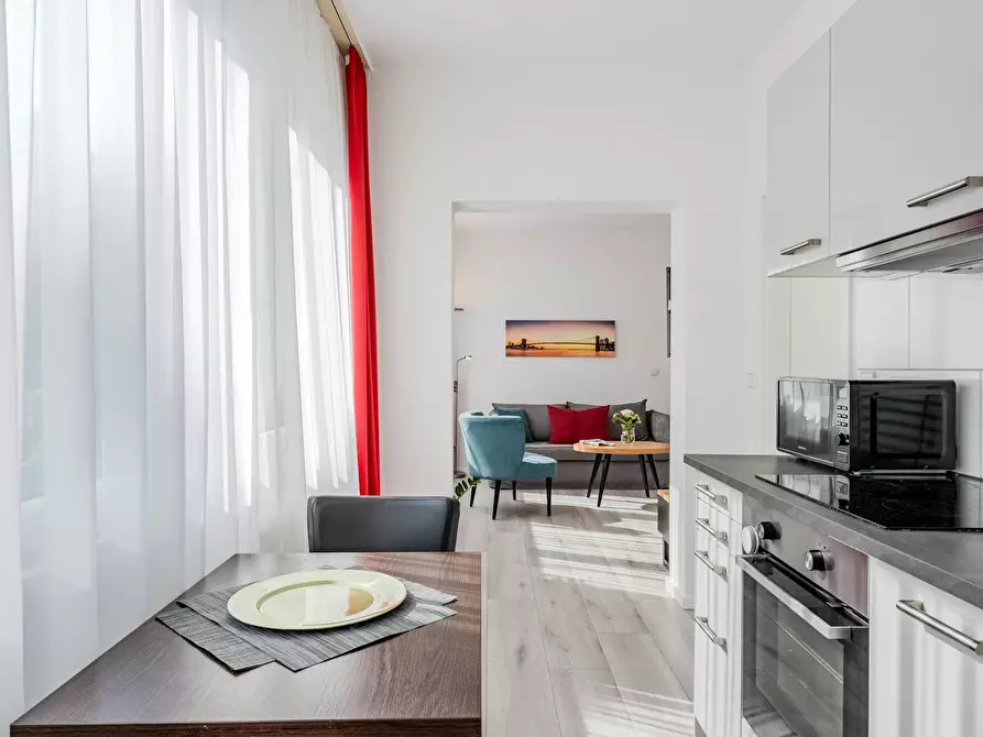 Immagine 9 di Appartamento in affitto  in Jenaer Straße a Berlin