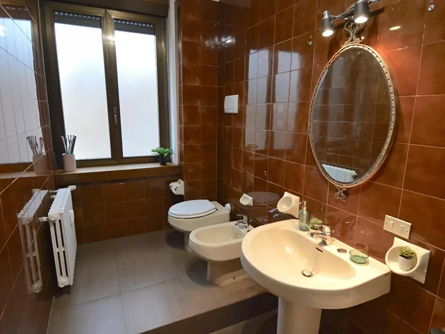 Immagine 8 di Camera in affitto  in Via Pietro Giardini a Modena