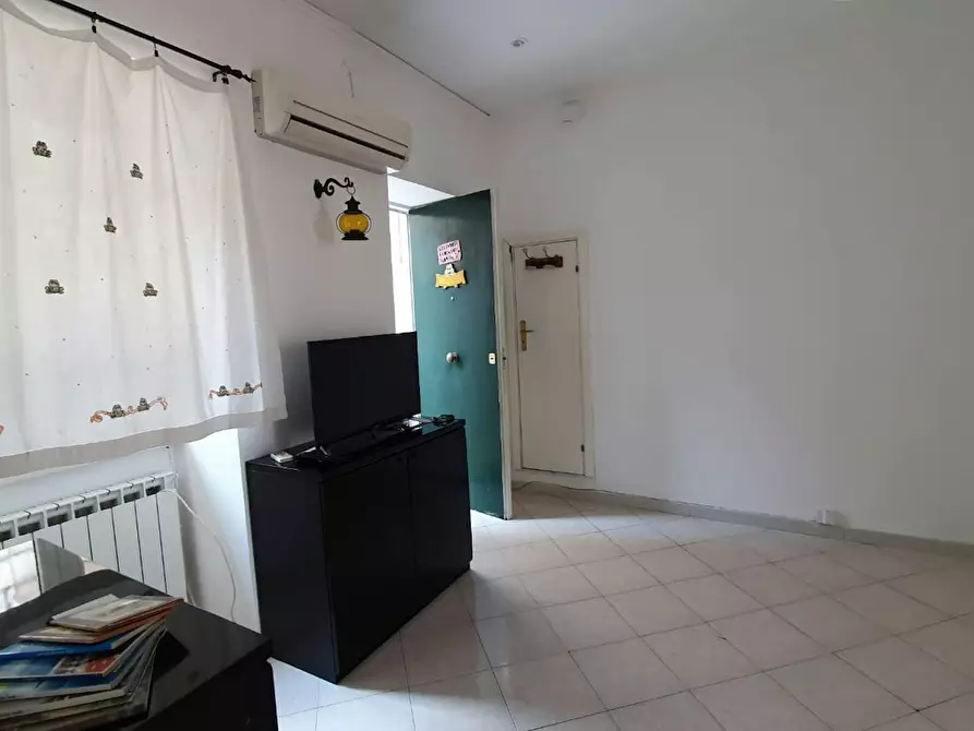 Immagine 8 di Appartamento in affitto  in Via Santa Teresella degli Spagnoli a Napoli